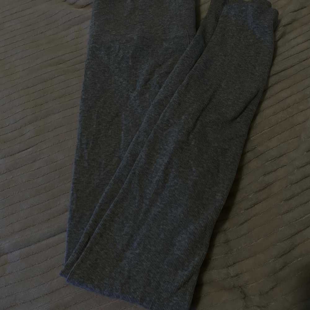 Gray  leggings